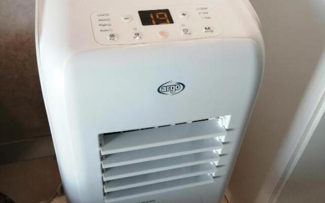 Studio et piscine au sel