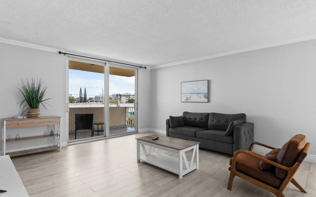 Bay Harbor Sunset Apt 5A
