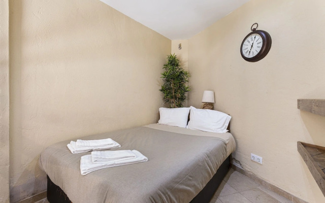 Breathe, Feel and Live Alfama I | Gonzalos Guest