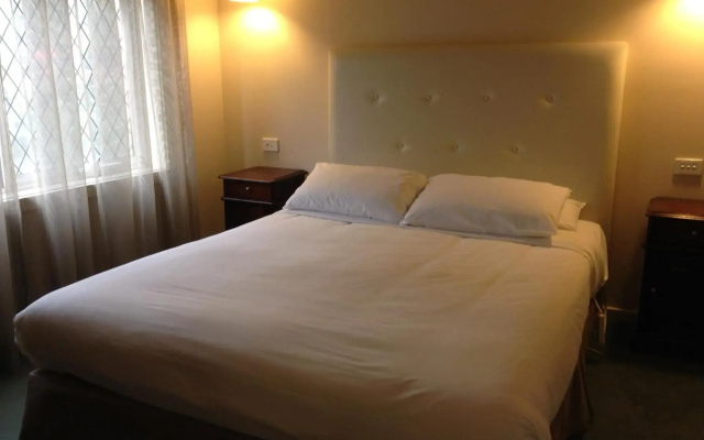 Elizabethan Lodge