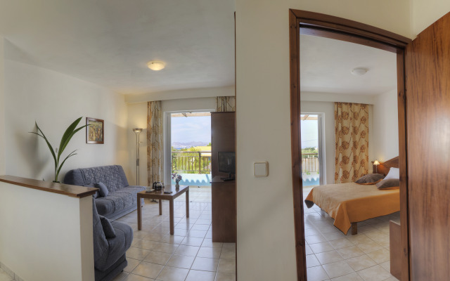 Corali Hotel