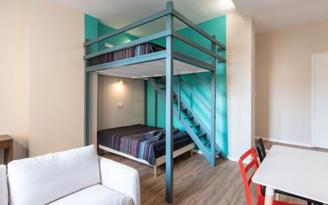 Studio Camelina Gauche City Room