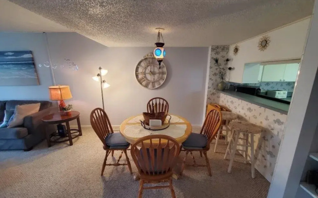 Tradewinds 151 1 Bedroom Condo