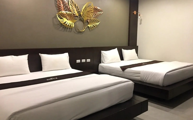 The Laekhong River Resort