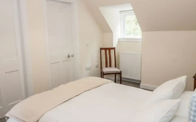 East Lodge