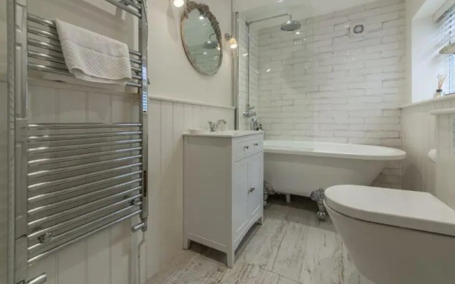 No33 Seagull Cottage