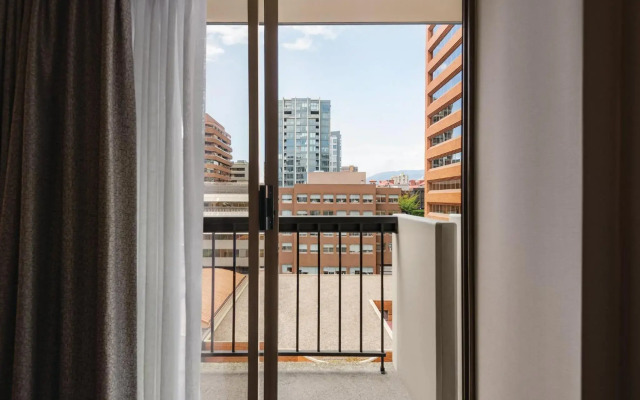 Holiday Inn & Suites Vancouver Downtown by IHG