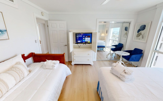 Shoreline Towers 3101 3 Bedroom Condo