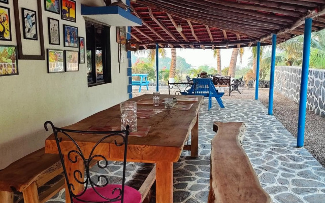 Aqua Arina Holiday Farm House