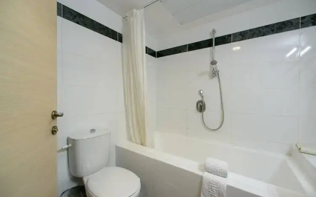 Royalty Suites