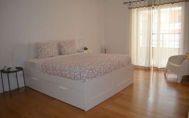 Cozy Apartment At Carcavelos beach