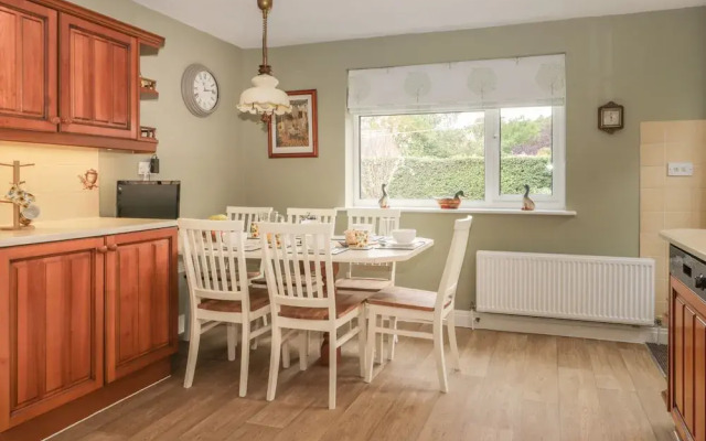 Humble Bee Cottage