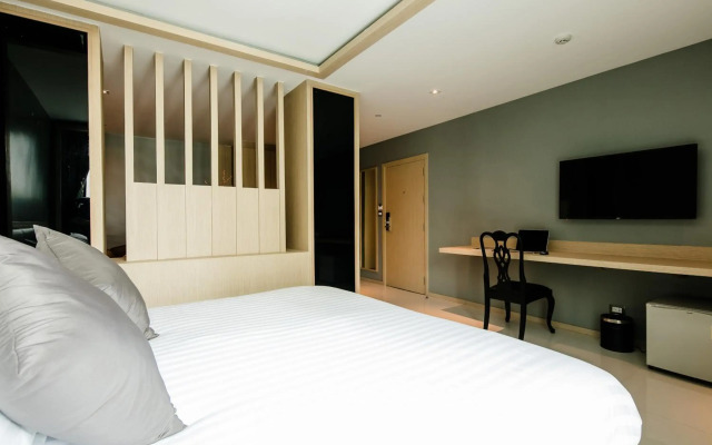 Three Sukhumvit Hotel