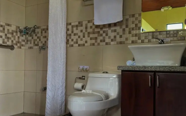 Arenal Roca Suites