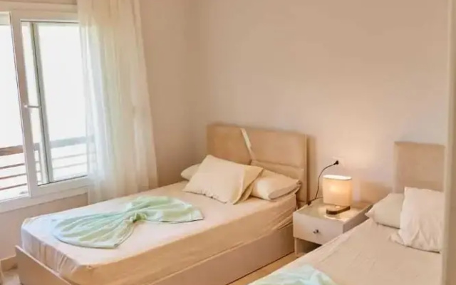 Long Island Chalets Family only