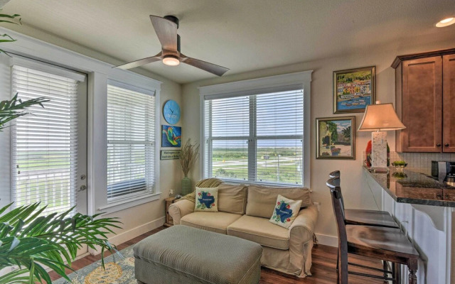 Pointe West Family Retreat: Balcony & Ocean Views!