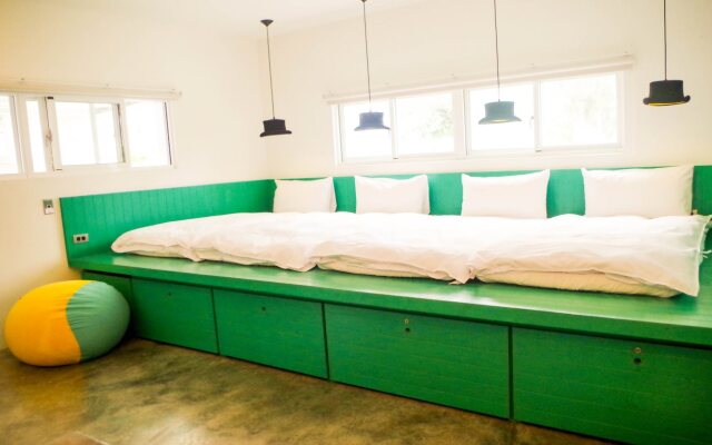 Summer x Genial Hotel