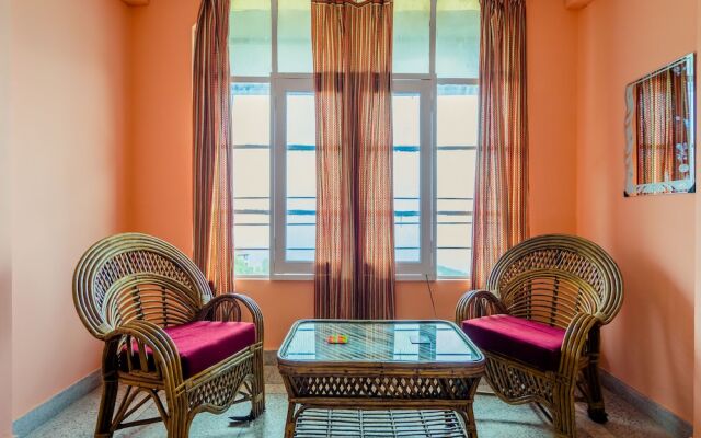 OYO 14127 Home Doon View 3BHK Library Chowk