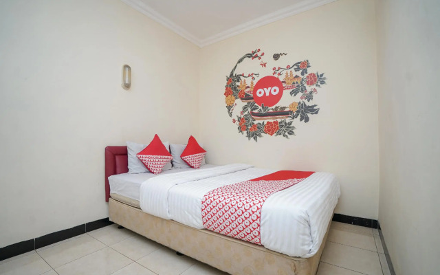 OYO 448 Hotel Central
