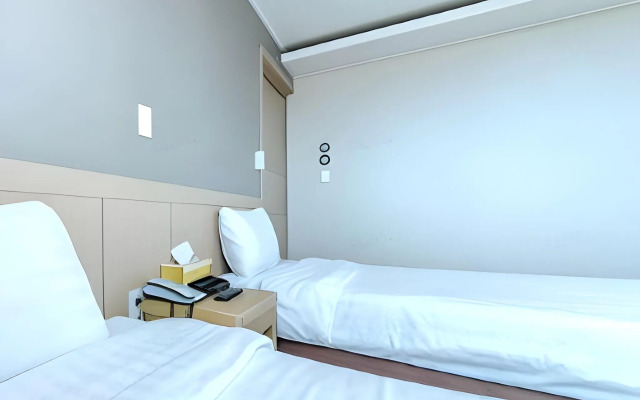 Jungmoon J Hill & City Hotel