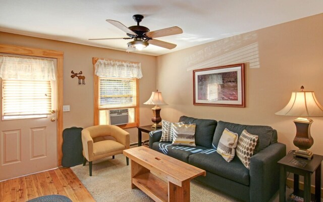 Snowdrift Peak 203 2 Bedroom Condo by RedAwning