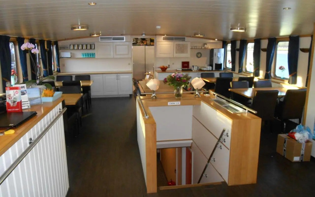 Hotelboat Fiep