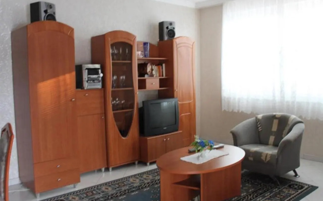 Pine Wood Apartment 5