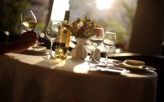 Radisson Hotel Plaza del Bosque