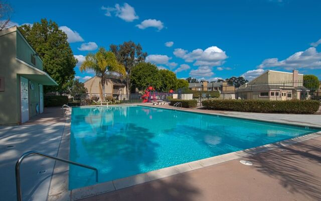 Love Bug - 2 Br Condo