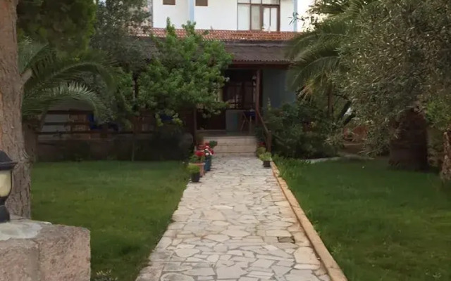 Assos Elia Motel