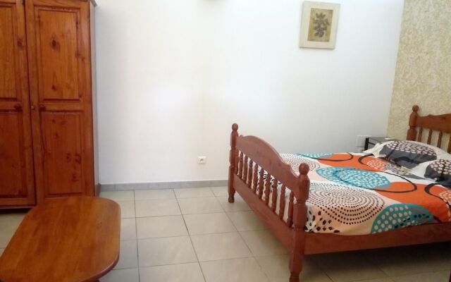 Studio In Saint Denis With Furnished Terrace And Wifi