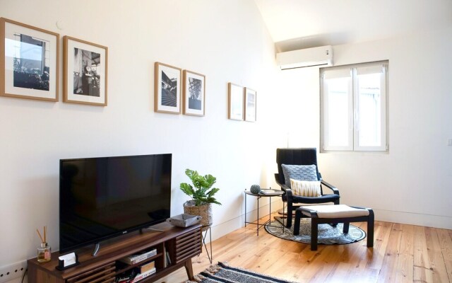 Apartment with One Bedroom in Porto, with Wonderful City View, Terrace And Wifi
