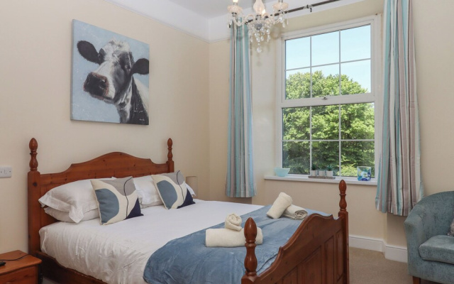 Littleham Court Manor