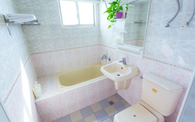 Hengchun Small Room 16