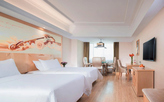 Vienna Hotel (Dongguan Dalang Bus Station)