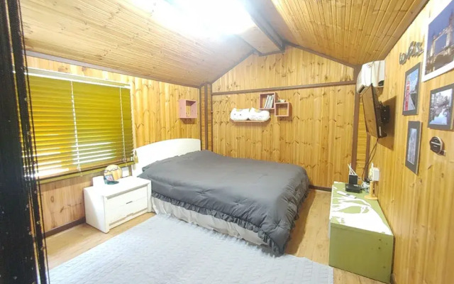 Salmon Village Pension