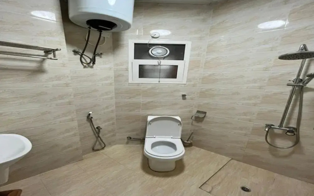 Super OYO 144 Al Tawasi Furnished Apartments