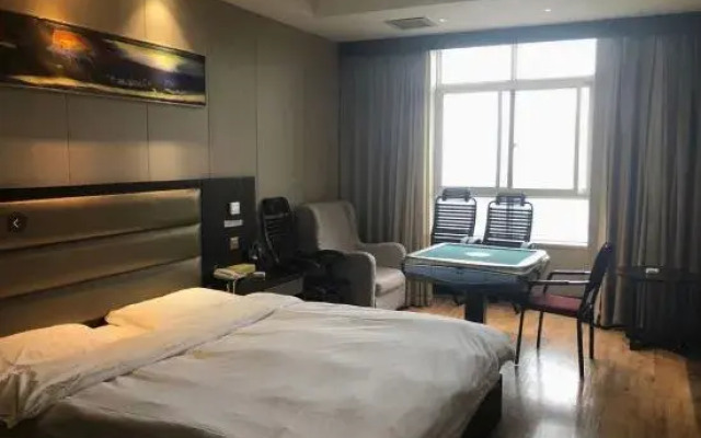 Zhumadian Yuyu Business Hotel