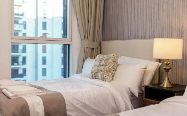 Luxe Ventures Waters Edge Haven