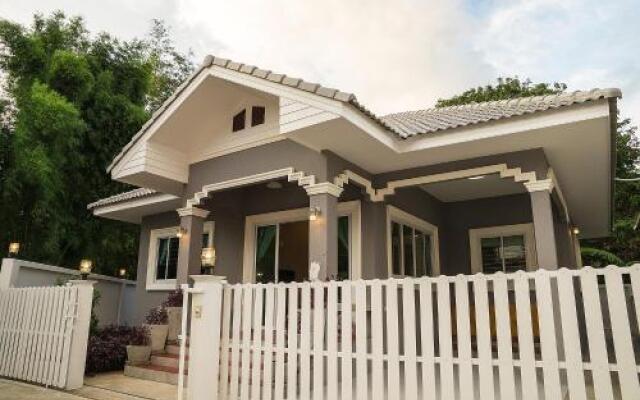 Bann Income Holiday House