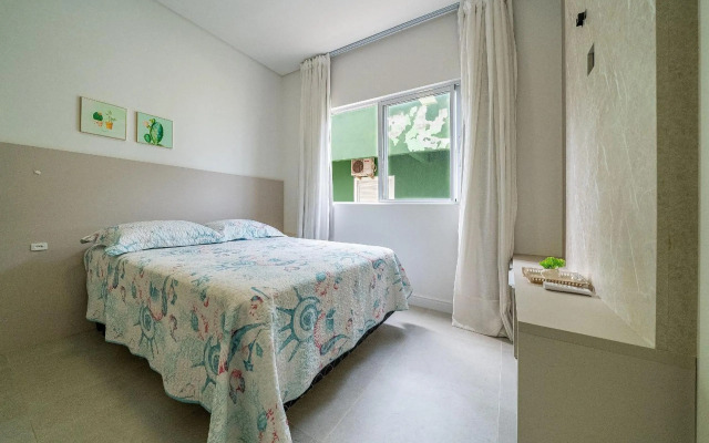 170 - Lindíssimo apartamento na Praia de Mariscal