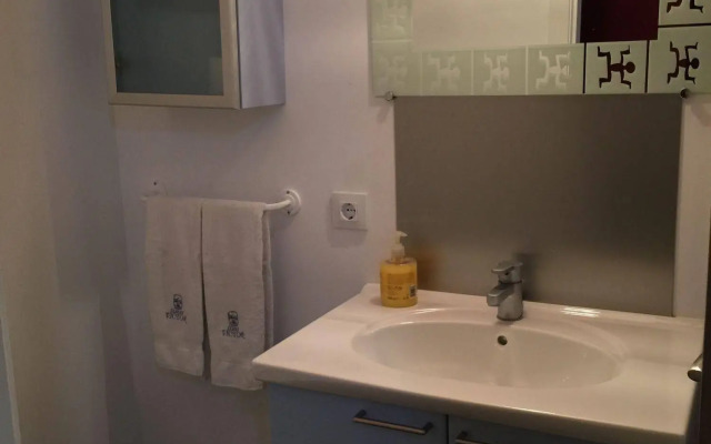 Apartamentos y Casas Victor