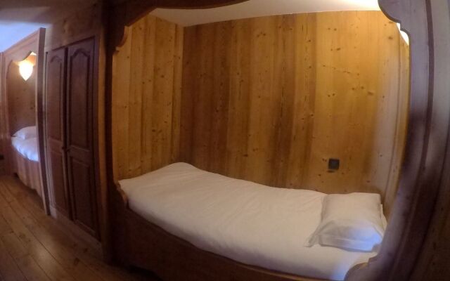 LIsatis Chalet Hotel