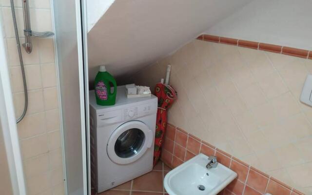 TINY HOUSE (con piscina e wi-fi)