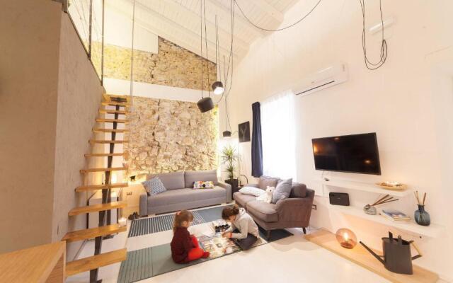 Cavour16 Suite