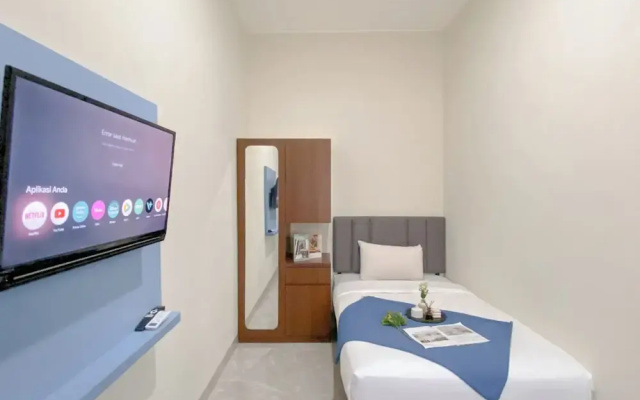 Cozy Living Studio (No Kitchen) At Celebrity Mansion