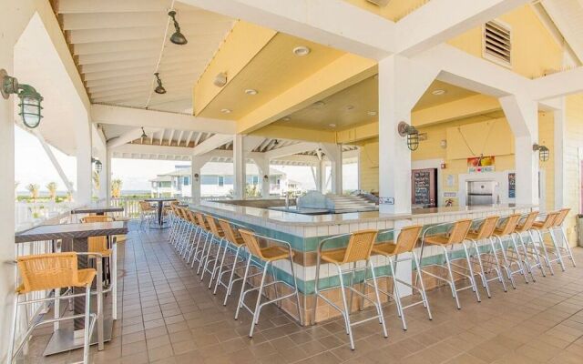 Pointe West #203 - 3 Br Condo