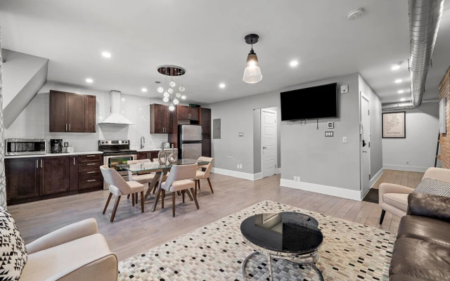 2055 Bishop