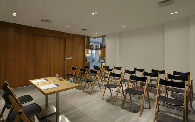 Holiday Inn Express Bengaluru Whitefield Itpl by IHG