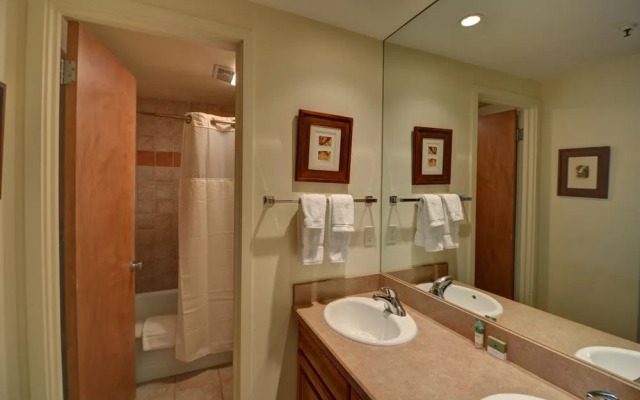 Lichenhearth Condominiums